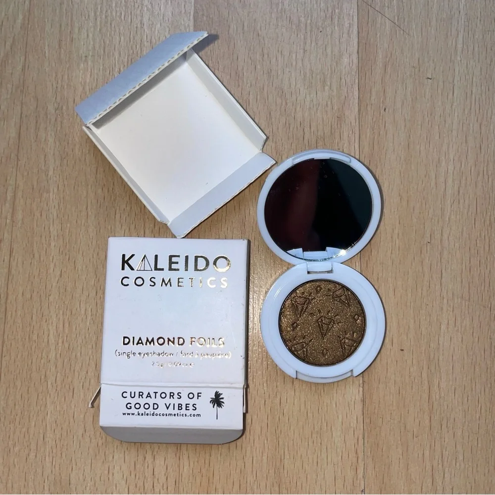 NEW Kaleido Cosmetics Diamond Foils Eyeshadow In Paradiso shade, Gold, NIB